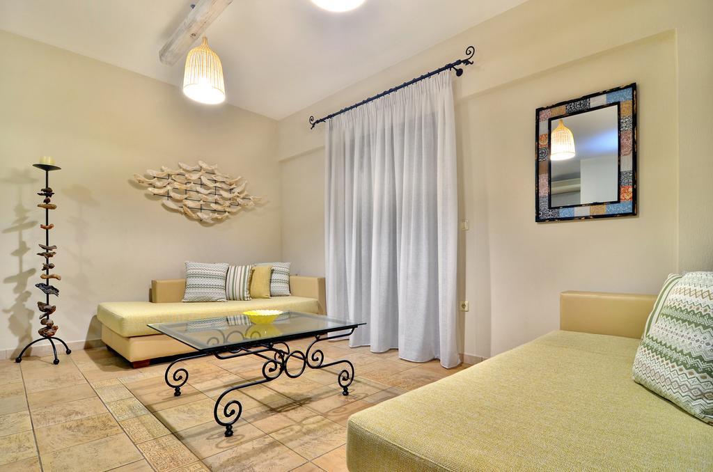 Niriides Luxury Apartments ซิโวตา ภายนอก รูปภาพ