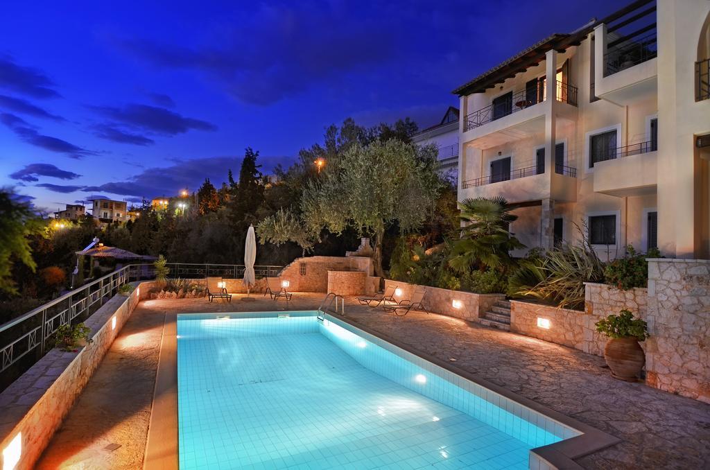 Niriides Luxury Apartments ซิโวตา ภายนอก รูปภาพ